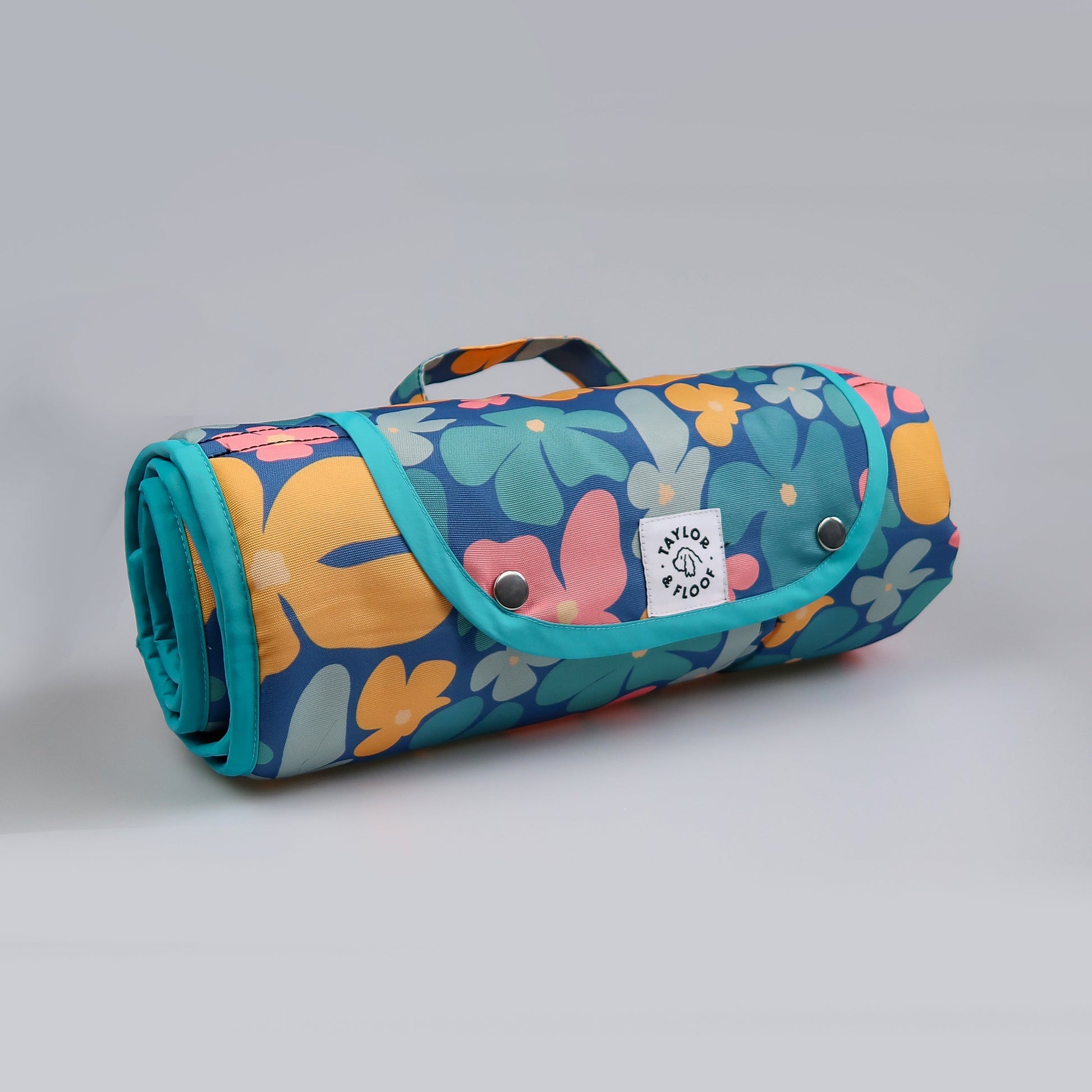 Blooming Wild Taylor and Floof Settle mat, perfect for teaching dogs to settle in new environments.